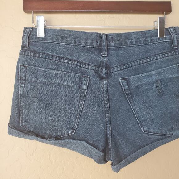 Tobi Distressed Frayed Cut Off Denim Shorts - Picture 6 of 9